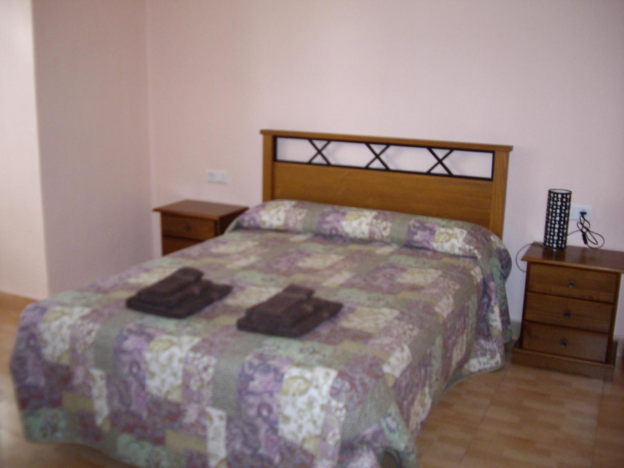 Hostal Abastos Валенсия Экстерьер фото