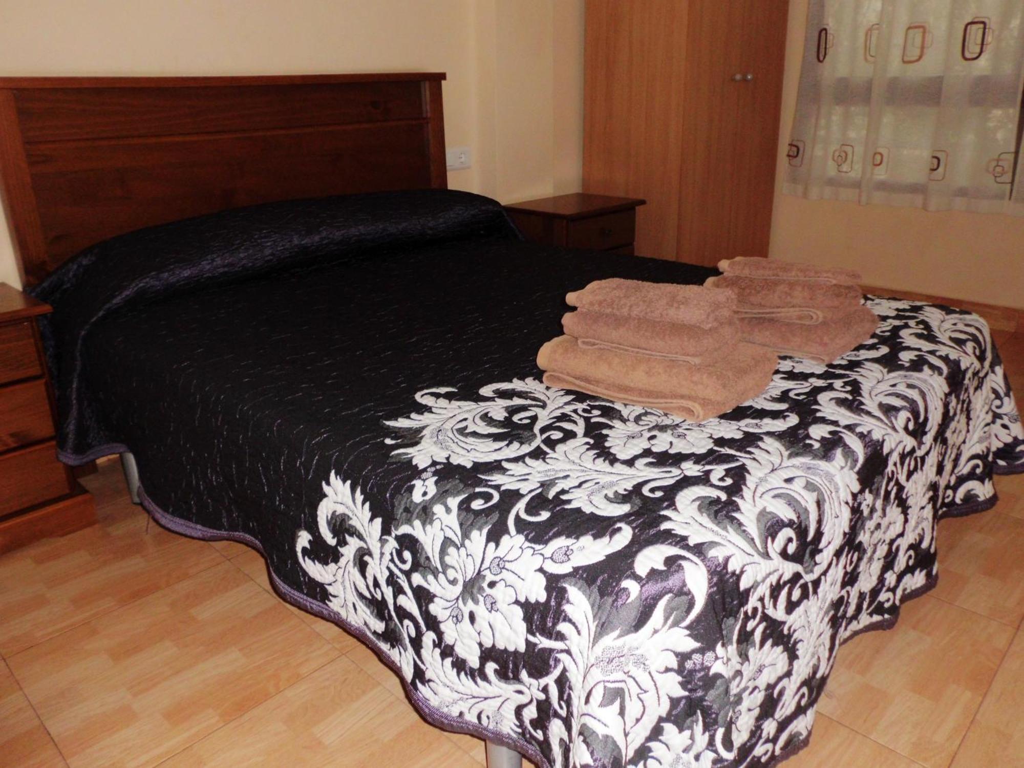 Hostal Abastos Валенсия Экстерьер фото