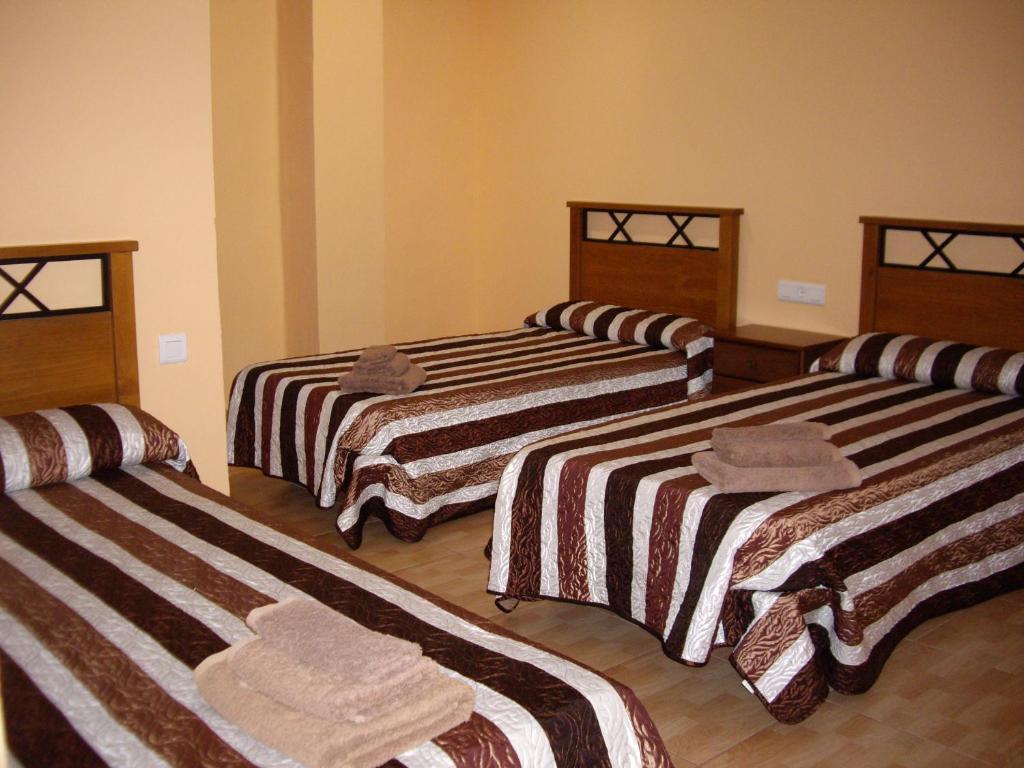 Hostal Abastos Валенсия Экстерьер фото
